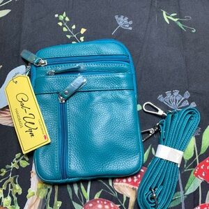 CALIFORNIA CAL-WYN Teal Crossbody Bag